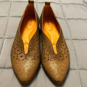Pikolinos flats Size 40
